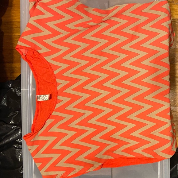 Basic top - Picture 2 of 2